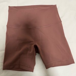 Lululemon Wunder Train 6” shorts